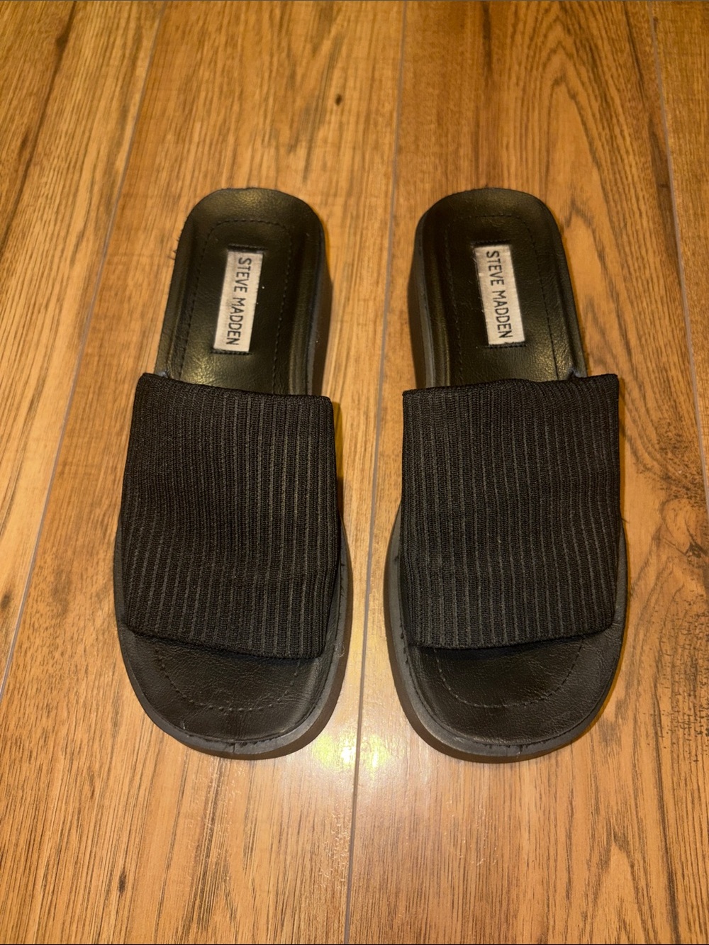 Steve Madden Black Ribbed Slide Sandals